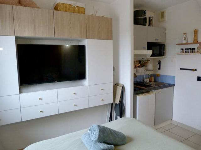 Charmant Studio Le Clos D'Aix Parking Prive Gratuit Et Piscine Екс ан Прованс Екстериор снимка